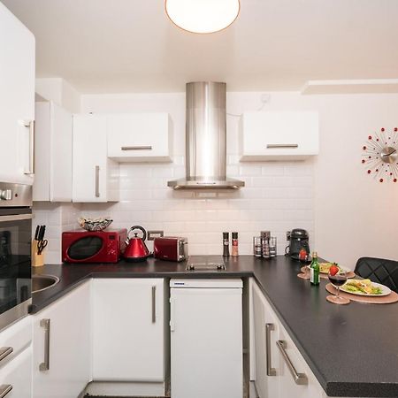 City Centre Posh Parlour Gated Parking 1Bed Wifi Кингстон-апон-Халл Экстерьер фото