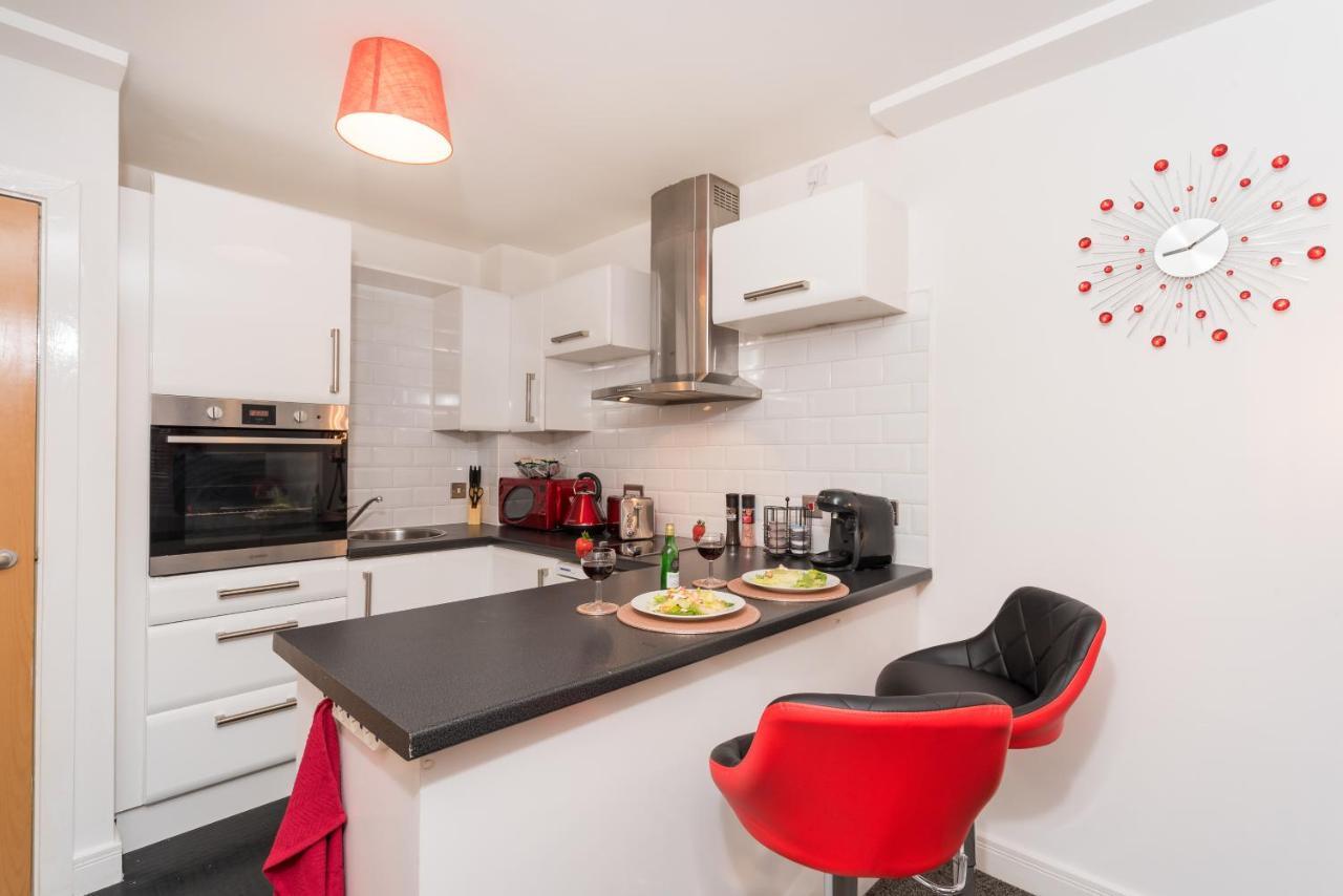 City Centre Posh Parlour Gated Parking 1Bed Wifi Кингстон-апон-Халл Экстерьер фото