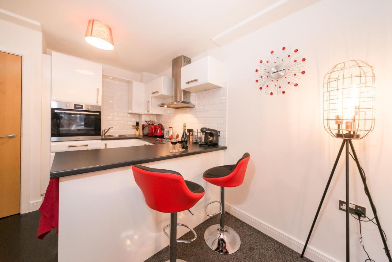 City Centre Posh Parlour Gated Parking 1Bed Wifi Кингстон-апон-Халл Экстерьер фото